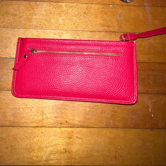 Red clutch - Picture 2 of 2